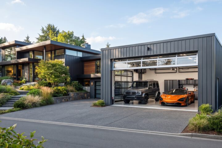 Prefab Metal Garages vs. Traditional Stick-Built